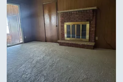 318 E Park Court, Gilman, IL 60938 - Photo 5