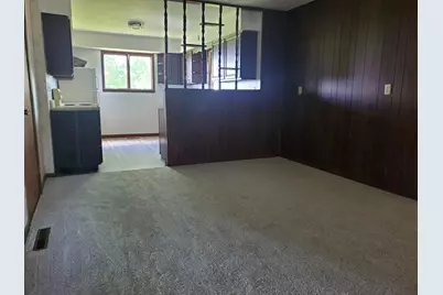 318 E Park Court, Gilman, IL 60938 - Photo 7