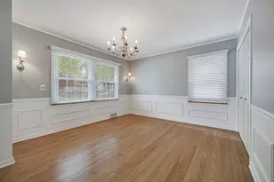 381 S Berkley Ave, Elmhurst, IL 60126 - Photo 5