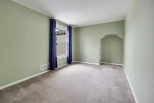 381 S Berkley Ave, Elmhurst, IL 60126 - Photo 15