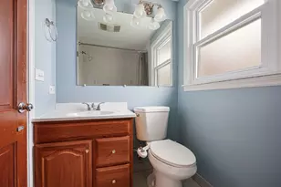 381 S Berkley Ave, Elmhurst, IL 60126 - Photo 13