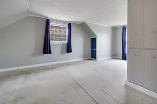 381 S Berkley Ave, Elmhurst, IL 60126 - Photo 11