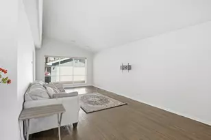 107 Chestnut St, Park Forest, IL 60466 - Photo 5