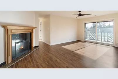 1756 Plymouth Court #B, Wheaton, IL 60189 - Photo 3