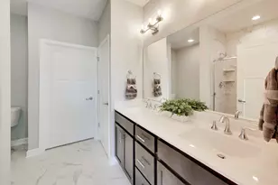 377 Masters Dr, Addison, IL 60101 - Photo 11