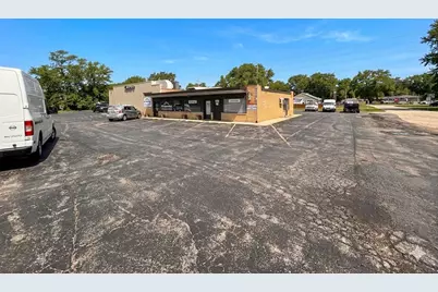 5000 W Elm Street, McHenry, IL 60050 - Photo 1