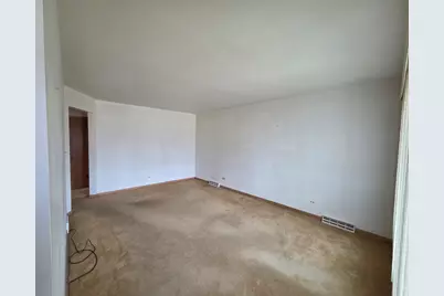 8423 N Shermer Road N, Niles, IL 60714 - Photo 3