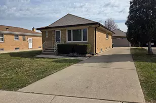 8423 N Shermer Road N, Niles, IL 60714 - Photo 1