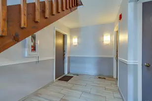 715 Elizabeth Dr, Wood Dale, IL 60191 - Photo 3