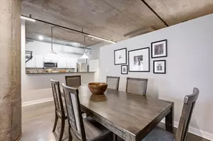 411 W Ontario St, Chicago, IL 60654 - Photo 9