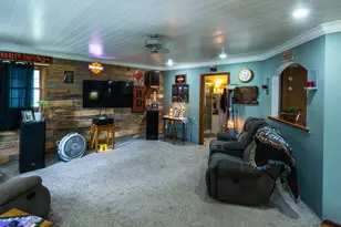 408 E Marshall St, Tolono, IL 61880 - Photo 9