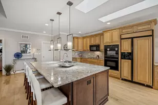 8711 Berkley Ct, Orland Park, IL 60462 - Photo 7