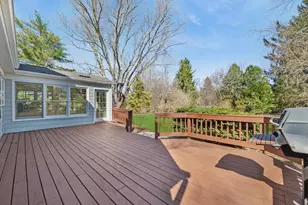 258 Stonegate Rd, Trout Valley, IL 60013 - Photo 25