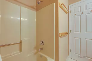 1835 Somerset Ct, Gurnee, IL 60031 - Photo 29