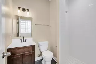 2855 W Arthington St, Chicago, IL 60612 - Photo 9