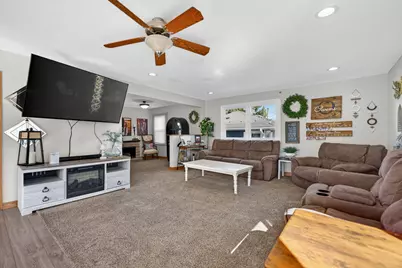 932 W 2nd Street, Byron, IL 61010 - Photo 7