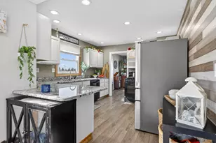 932 W 2nd St, Byron, IL 61010 - Photo 13