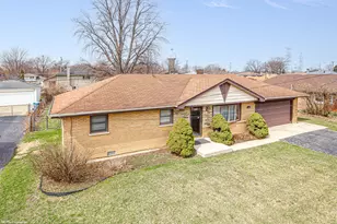 8420 S New England Ave, Burbank, IL 60459 - Photo 13