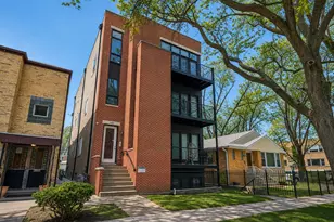 6454 N Sacramento Ave, Chicago, IL 60645 - Photo 1