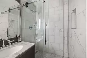 226 N Clinton St, Chicago, IL 60661 - Photo 15