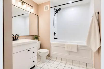 226 N Clinton Street #112, Chicago, IL 60661 - Photo 15