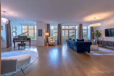 118 E Erie Street #15A, Chicago, IL 60611 - Photo 27