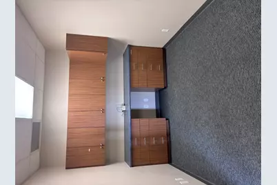 1320 11th Street NW, Clinton, IA 52732 - Photo 5