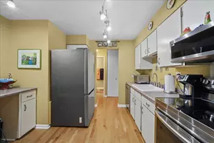 1515 E Central Rd, Arlington Heights, IL 60005 - Photo 13