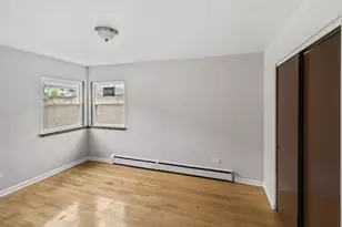 805 N 22nd Ave, Melrose Park, IL 60160 - Photo 7