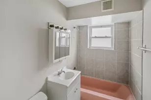 805 N 22nd Ave, Melrose Park, IL 60160 - Photo 9