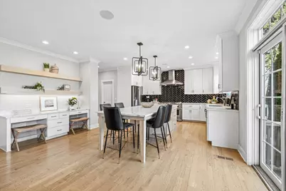 [Address not provided], Elmhurst, IL 60126 - Photo 7