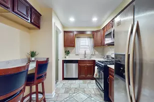 3703 S 58th Ct, Cicero, IL 60804 - Photo 9