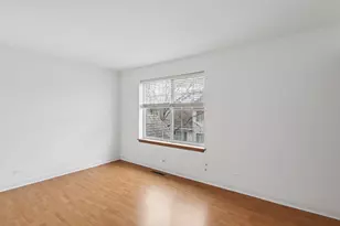 309 Emerald Ct, Bolingbrook, IL 60440 - Photo 9