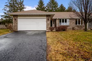 1290 S Trainer Rd, Rockford, IL 61108 - Photo 1