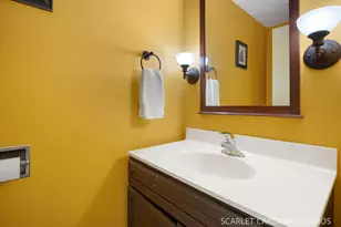 2S620 Hampton Dr, Warrenville, IL 60555 - Photo 5