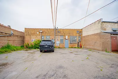 4827 W Irving Park Road, Chicago, IL 60641 - Photo 5