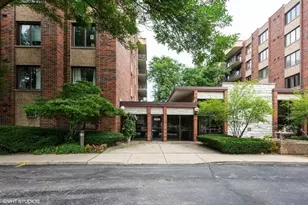 9558 Gross Point Rd, Skokie, IL 60076 - Photo 1