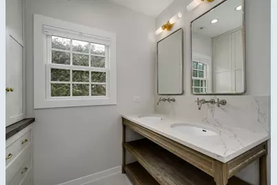 901 E Glenwood Road, Glenview, IL 60025 - Photo 17