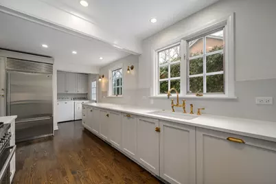 901 E Glenwood Road, Glenview, IL 60025 - Photo 11