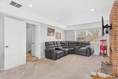 466 Valley Forge Avenue, South Elgin, IL 60177 - Photo 17