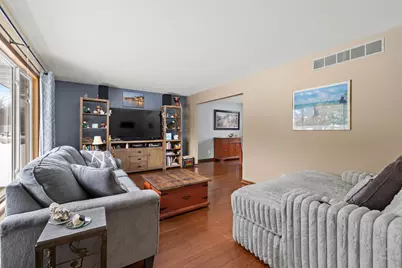 12715 Waltham Close, Roscoe, IL 61073 - Photo 7