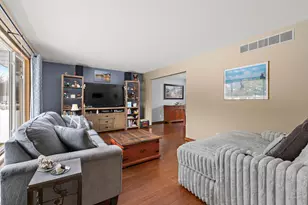 12715 Waltham Close, Roscoe, IL 61073 - Photo 7