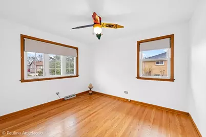 4618 Custer Avenue, Brookfield, IL 60513 - Photo 9