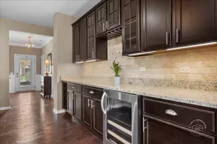 2850 Stoney Creek Dr, Elgin, IL 60124 - Photo 5