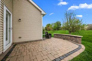 2850 Stoney Creek Dr, Elgin, IL 60124 - Photo 23