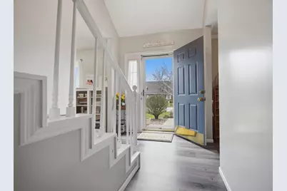 24 Bay Pointe Drive, Bloomington, IL 61704 - Photo 3