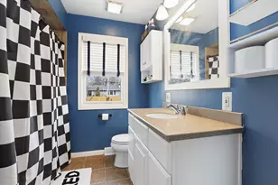 26W524 Jewell Rd, Winfield, IL 60190 - Photo 11