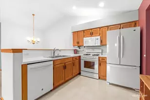 840 Havenshire Rd, Naperville, IL 60565 - Photo 5