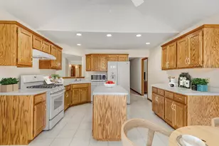 17805 Marley Creek Blvd, Orland Park, IL 60467 - Photo 11