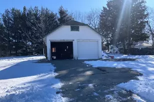 403 E Webb St, Davis, IL 61019 - Photo 3